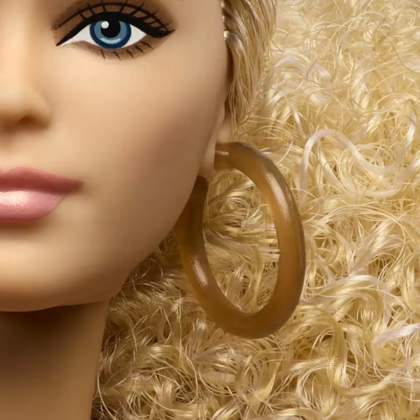 Barbie Basics New Bionda JJX26