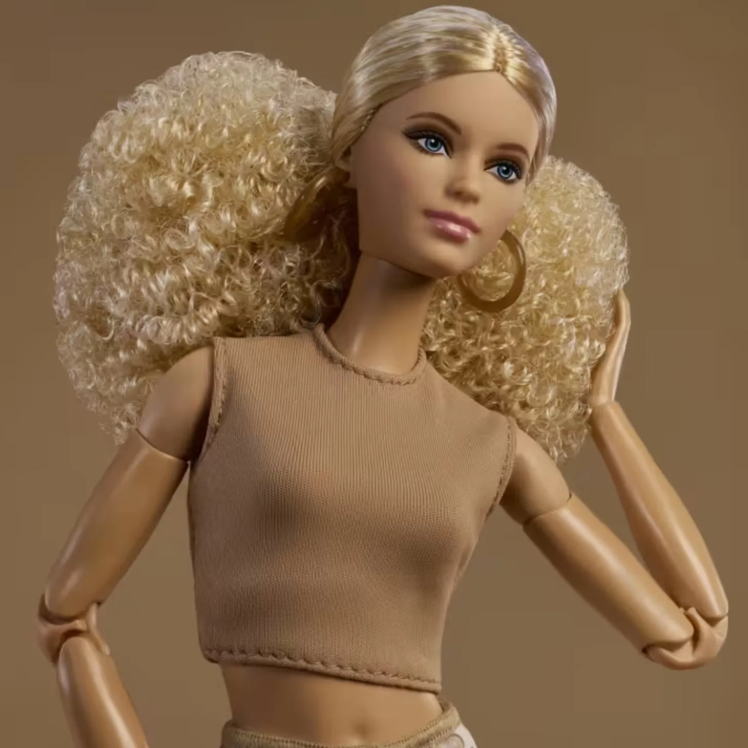 Barbie Basics New Bionda JJX26