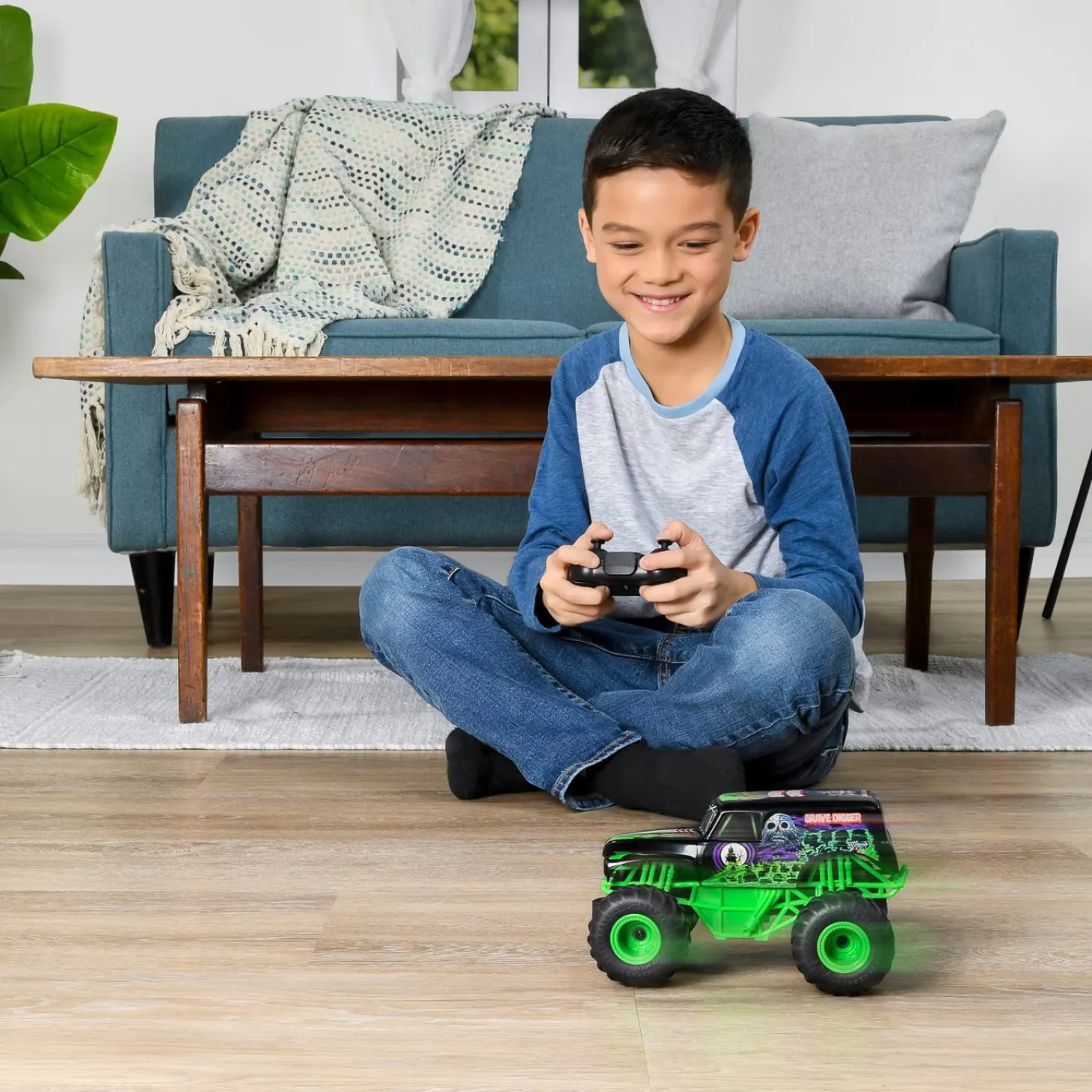 Monster Jam 1:24Th Grave Digger Rc
