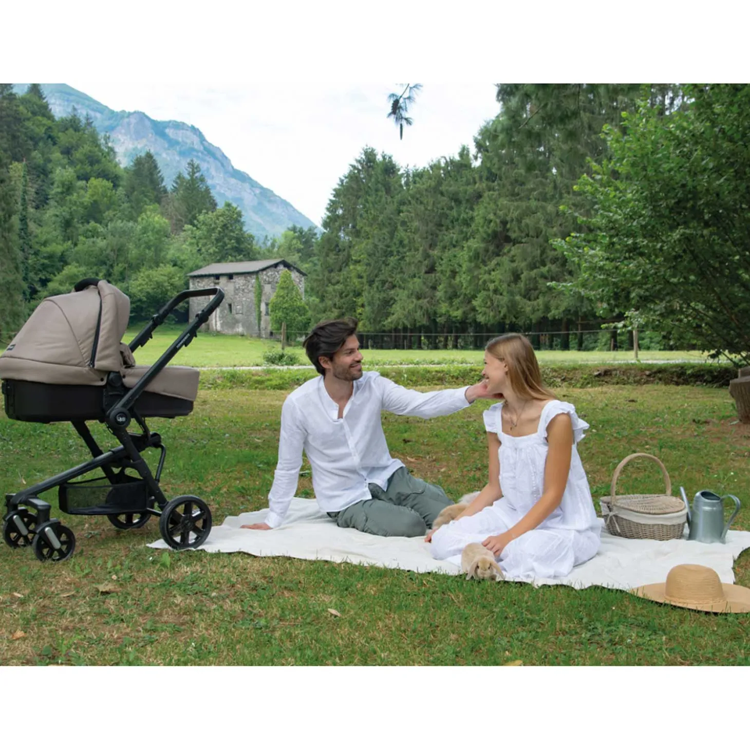 Trio Up3 Travel 2024 con Seggiolino Auto Up3 ISize R129